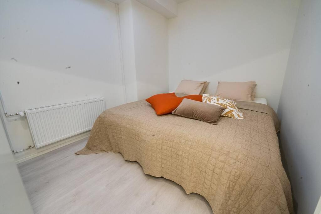 3H,K,P - Keskellae Tamperetta Kaunis Parvekkeellinen Uusittu Kolmio Apartment Exterior foto