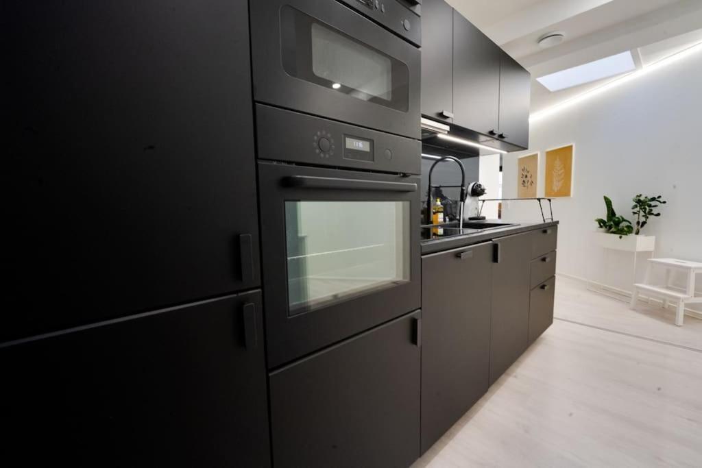 3H,K,P - Keskellae Tamperetta Kaunis Parvekkeellinen Uusittu Kolmio Apartment Exterior foto