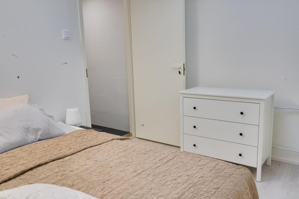 3H,K,P - Keskellae Tamperetta Kaunis Parvekkeellinen Uusittu Kolmio Apartment Exterior foto